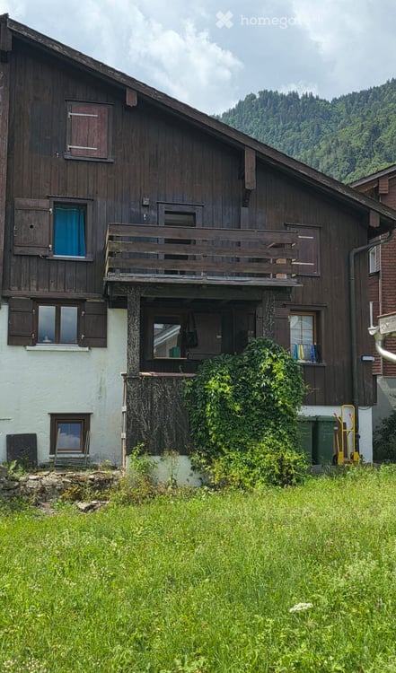 320 Jahre Zuhause – jetzt Ihres? Doppelhaushälfte, 5 Zi., Luchsingen GL 10