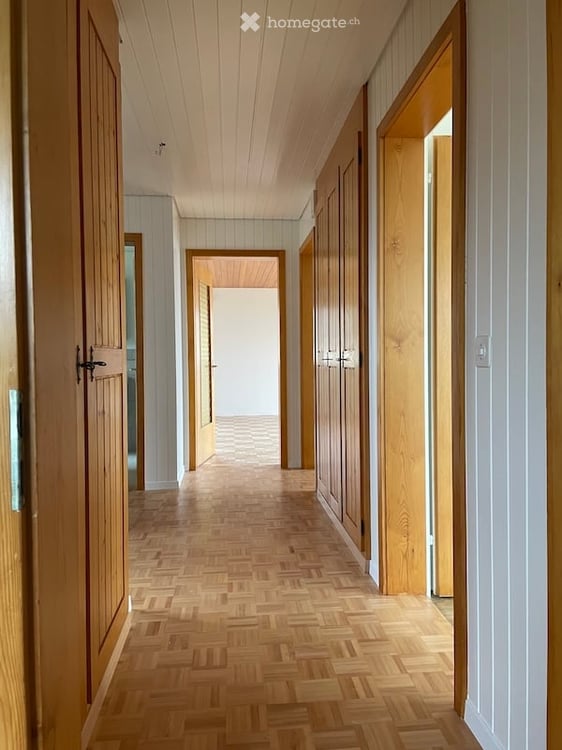 Geräumiges 6.5-Zimmer-Einfamilienhaus in Löhningen – renoviert 2