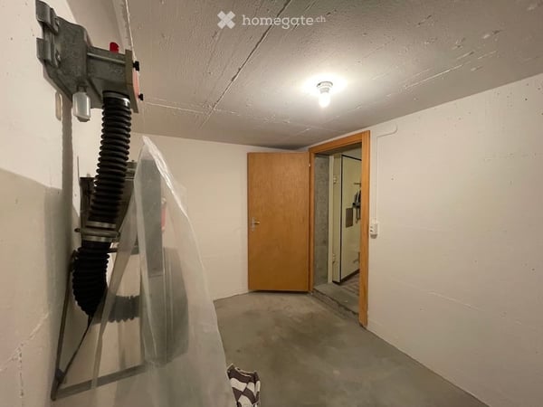 Geräumiges 6.5-Zimmer-Einfamilienhaus in Löhningen – renoviert 20