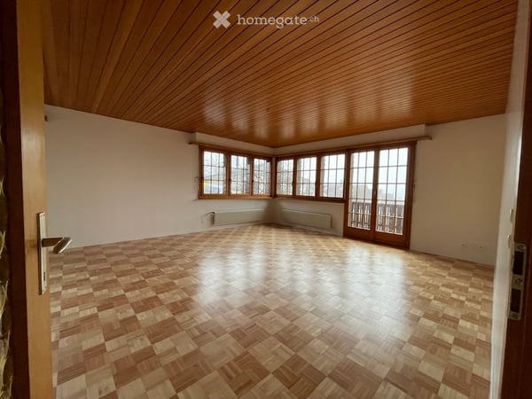 Geräumiges 6.5-Zimmer-Einfamilienhaus in Löhningen – renoviert 3