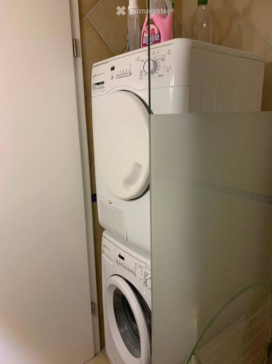 Lumineux appartement de 3,5 pièces avec balcon à Areuse – disponible immédiatement ! 5