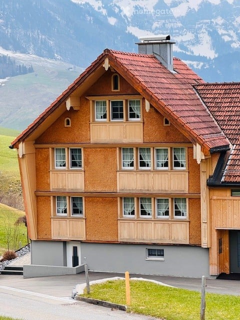 Wohnen wo andere Ferien machen – Traumhaftes 6.5‑Zimmer-Bauernhausteil 4