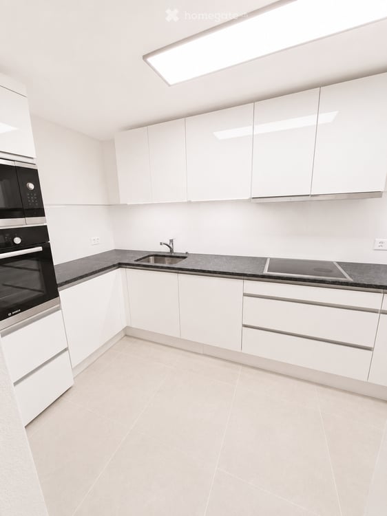Grosszügige 6-Zimmer-Maisonette-Wohnung in Aarburg – mit Balkon und schöner Aussicht 4