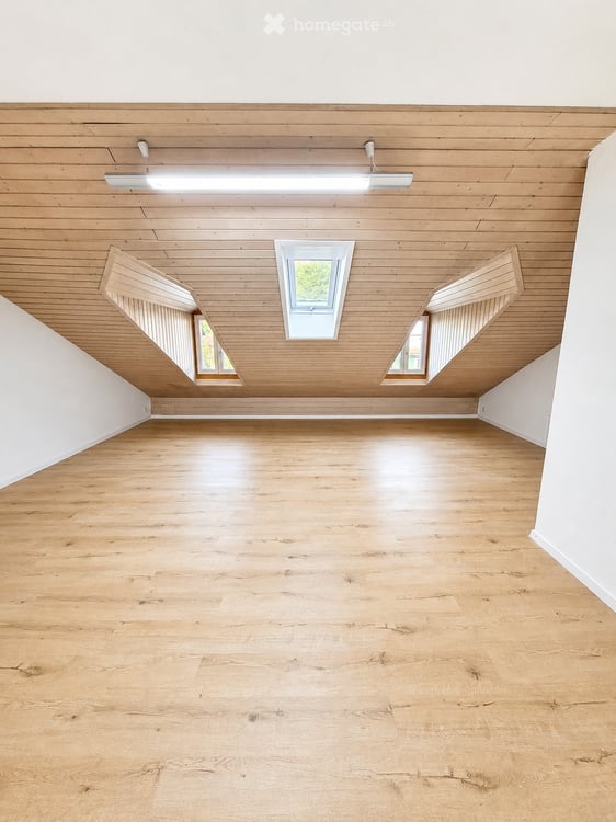 Grosszügige 6-Zimmer-Maisonette-Wohnung in Aarburg – mit Balkon und schöner Aussicht 7