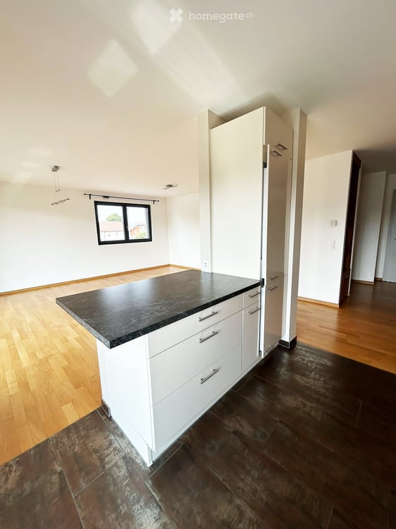 Appartement 4.5 pièces : lumineux - 2 places de parc extérieures incluses 5