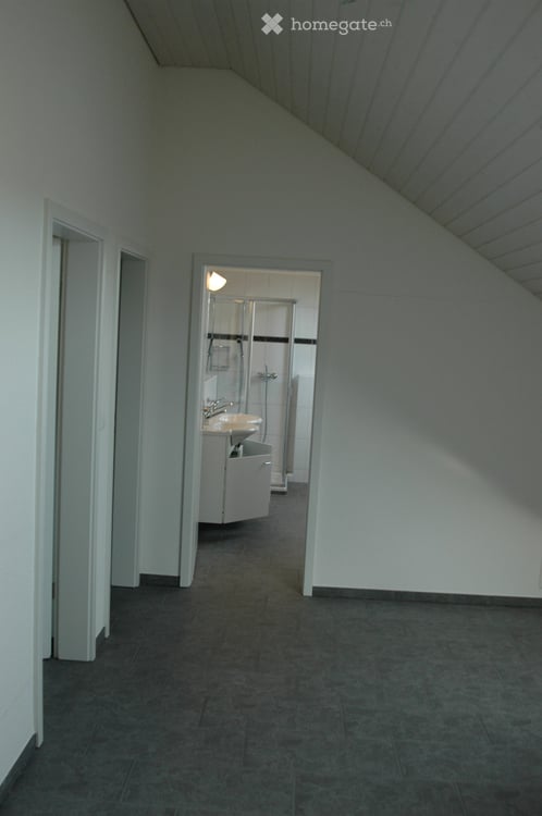 schöne grosse zweistöckige 4.5 Zimmer Wohnung in Kestenholz zu vermieten 18