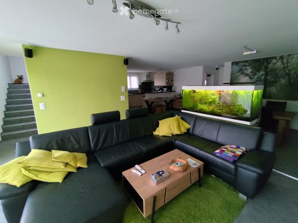 schöne grosse zweistöckige 4.5 Zimmer Wohnung in Kestenholz zu vermieten 4