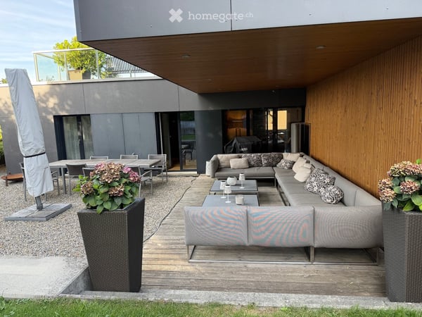 Charmante Wohnung in Doppeleinfamilienhaus in Gwatt (Thun) – Sofort verfügbar! 9