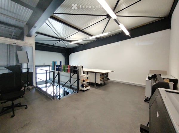 A louer - Local commercial 180 m2 sortie autoroute Sion - Disponible 4
