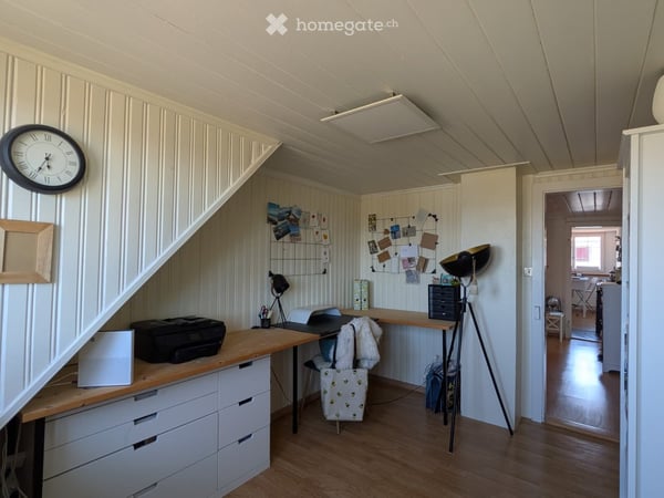 Charmante 3.5-Zimmer-Dachwohnung am Bahnhofplatz in Tobel 9