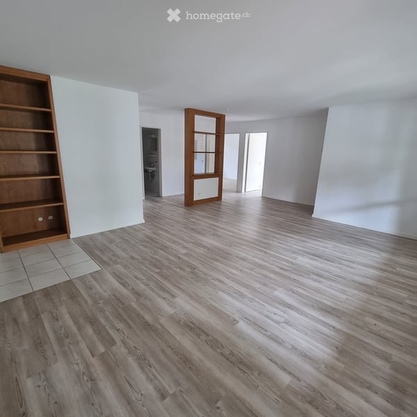 Helle 4.5-Zimmer-Wohnung mit Balkon in Koblenz – sofort verfügbar! 2