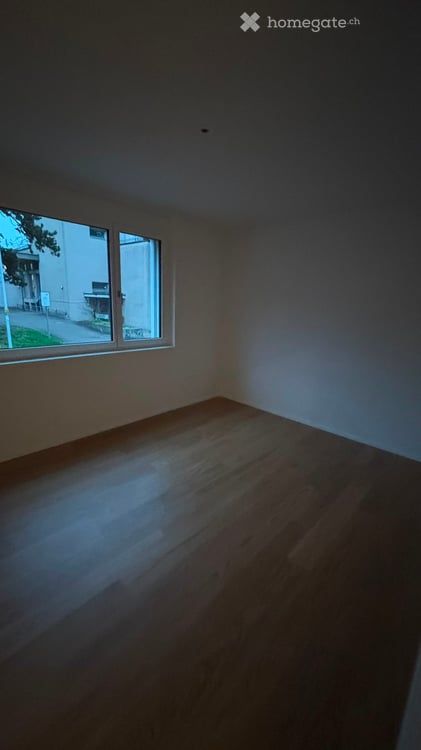 Modern 3.5-Room Apartment with Balcony in Wallisellen 6