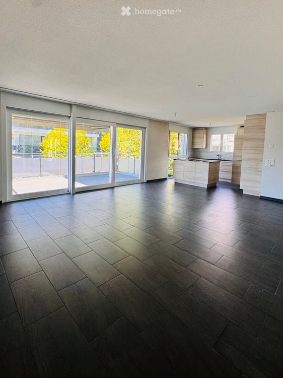 Helle 5.5-Zimmer-Wohnung mit Balkon in Grenchen – ab Oktober 2026 verfügbar 2