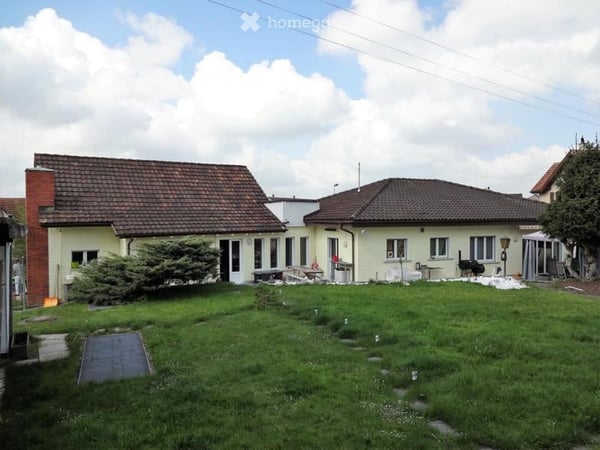 Wohn-/Geschäftshaus in Bettwiesen 19