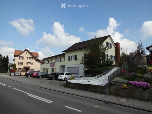 Wohn-/Geschäftshaus in Bettwiesen 1
