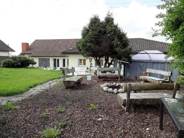 Wohn-/Geschäftshaus in Bettwiesen 23