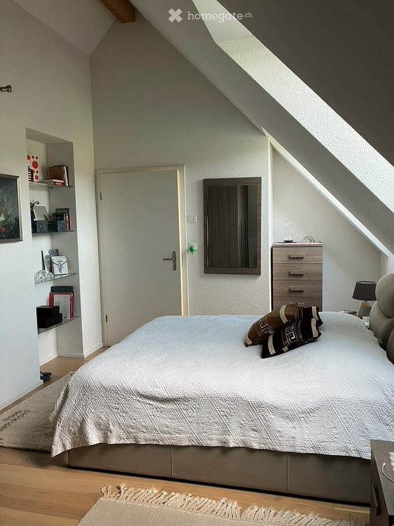 Tolle 3.5-Zimmer-Dachgeschosswohnung mit Balkon und Aussicht in Bern 6