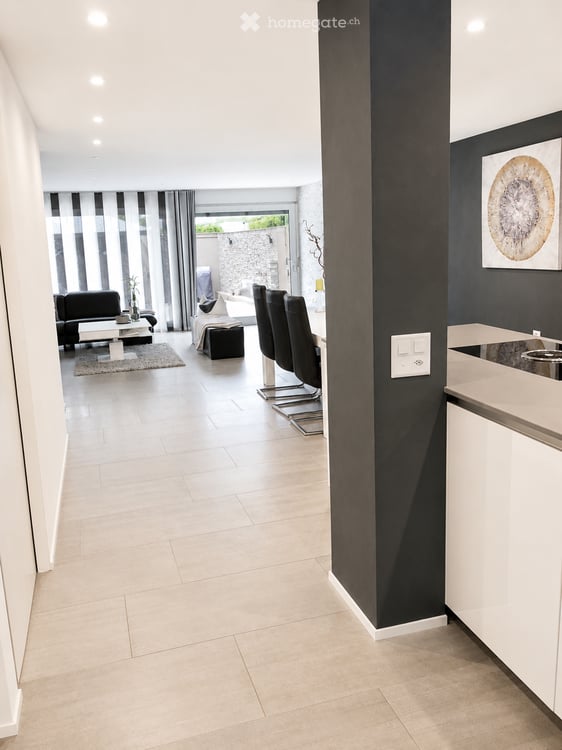 modernes 5-Zimmer-Reihenhaus am Waldrand in Zürich-Höngg - ruhig und stadtnah 2