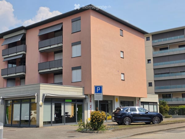 Centro Varenna Locarno: Negozi/Uffici/Archivi/Posteggi - Ladenlokale/Büros/Archive/Parkplätze
