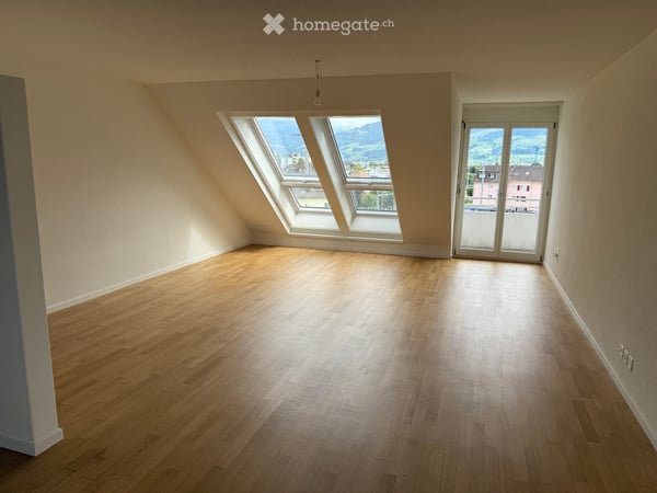 Helle 3.5-Zimmer-Wohnung mit Balkon und Bergblick in Rapperswil-Jona