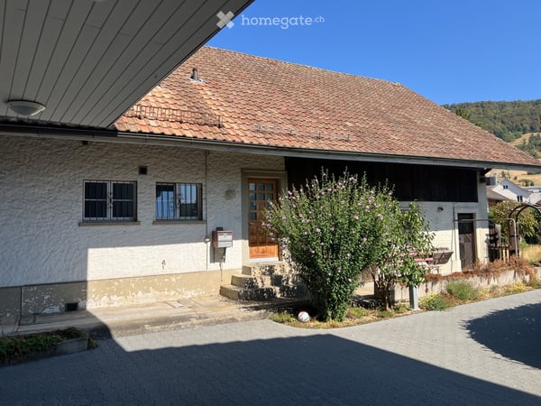 5-Zimmer-Einfamilienhaus mit grossem Anbau in Erlinsbach – Sofort verfügbar 5