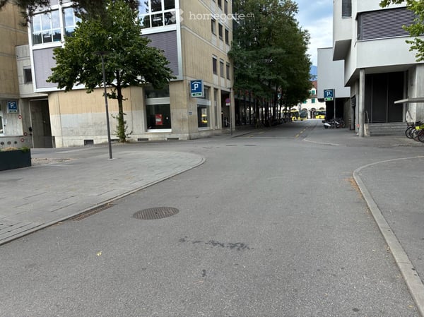 Einstellhallenplatz zu vermieten – Schulhausstrasse 10, Thun 2