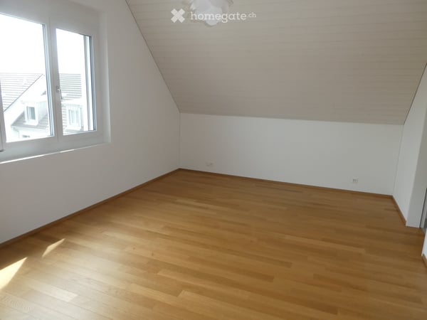 Charmante 4.5-Zimmer-Maisonette-Wohnung in Horgen – sofort verfügbar! 3