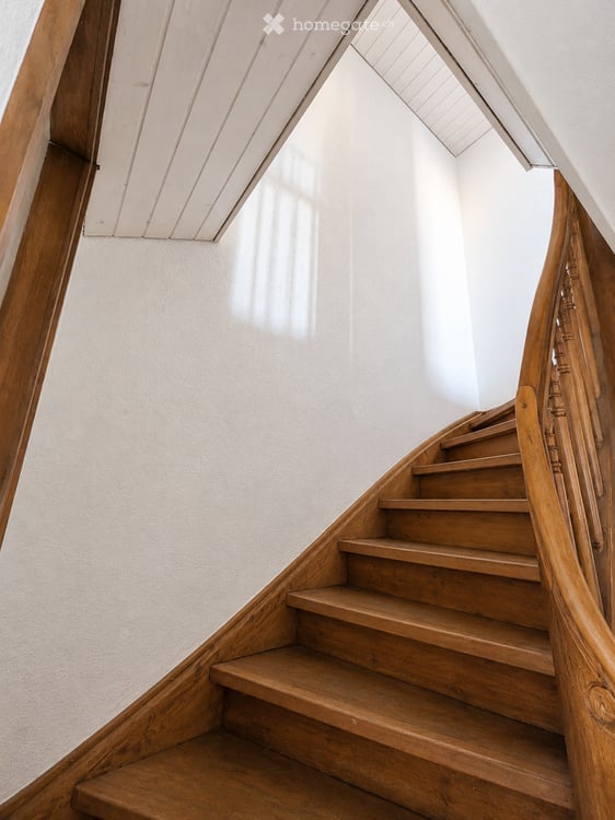 Charmantes 4.5-Zimmer-Zweifamilienhaus in Huttwil – Sofort verfügbar! 7