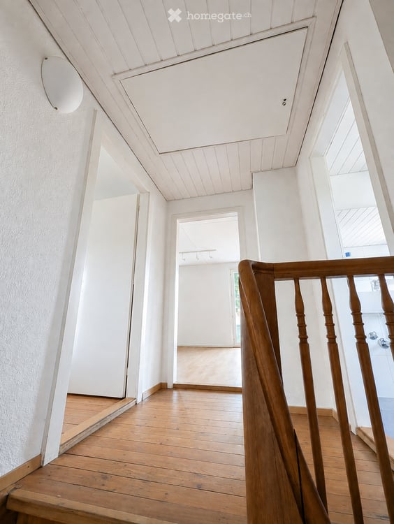 Charmantes 4.5-Zimmer-Zweifamilienhaus in Huttwil – Sofort verfügbar! 8