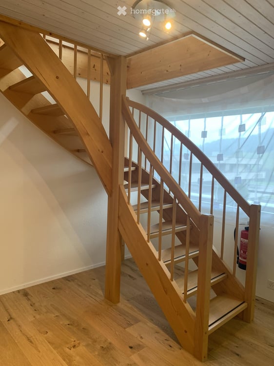 Grosszügige 6.5-Zimmer Maisonette-Attikawohnung mit vier Balkon und schöner Aussicht 15