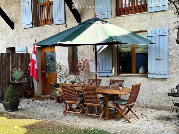SPECTACULAIRE TRIPLEX DANS UNE MAISON DE VILLAGE AU COEUR DU PETIT-LANCY 2