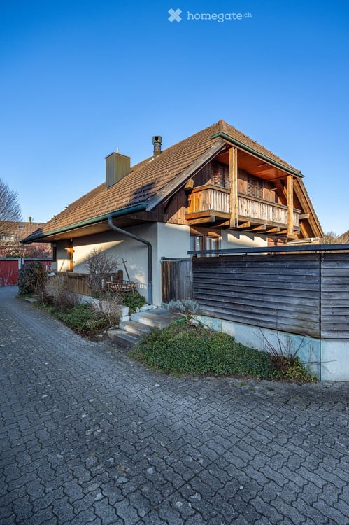 Gemütliches Einfamilienhaus in Jegenstorf 2
