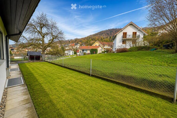 Charmantes Einfamilienhaus mit grossem Garten und Weitsicht 4