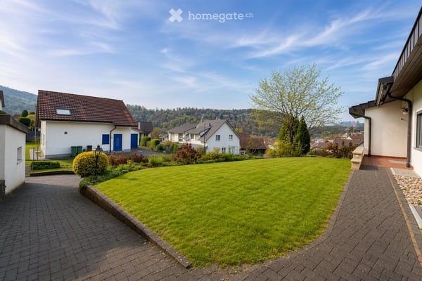 Charmantes Einfamilienhaus mit grossem Garten und Weitsicht 3
