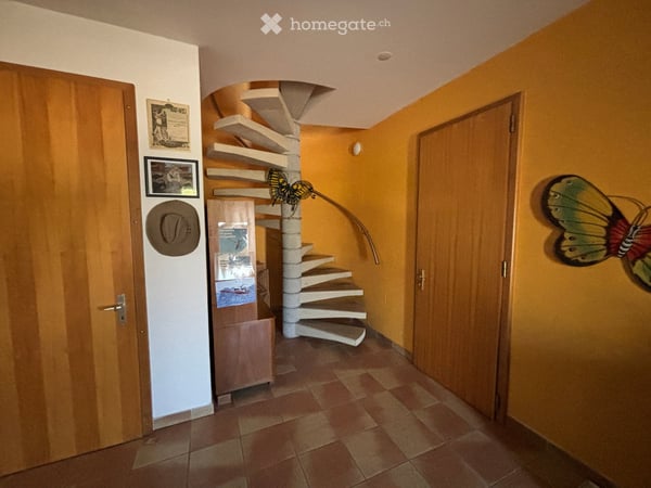 Maison individuelle de 6.5 pièces à Bramois – Charme et tranquillité en Valais 3