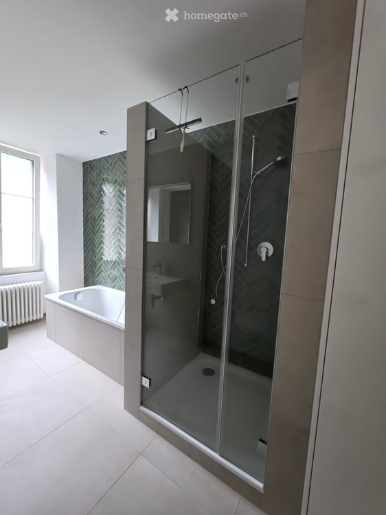Charmante 5.5-Zimmer-Dachwohnung im historischen Altbau – Burgstrasse 30, Glarus 5