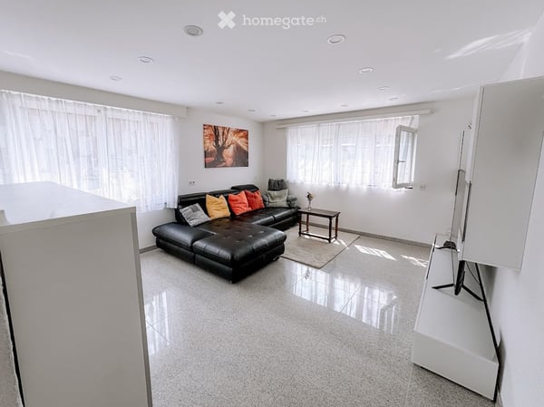 5-Zimmer Bungalow in Oberhofen AG, mit Pool, Whirlpool, verschiebbarer Halle, Sauna und vieles mehr 9