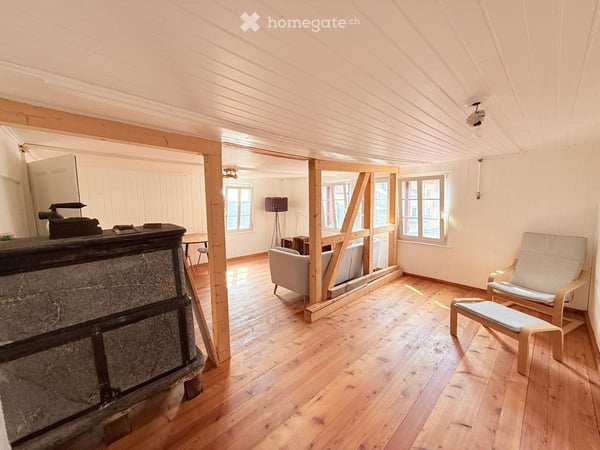 Fort potentiel de valorisation à Gampel – Appartement 2,5 pièces à rénover 2