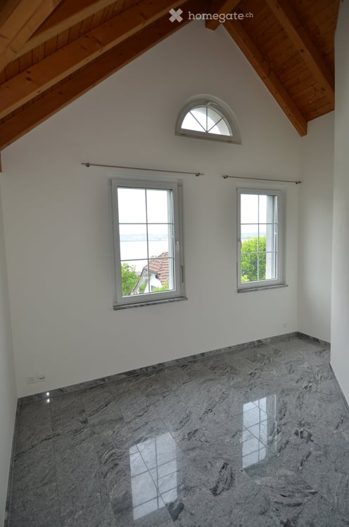 Grosszügige 3.5 Zimmer Wohnung/Hausteil in Altendorf 7