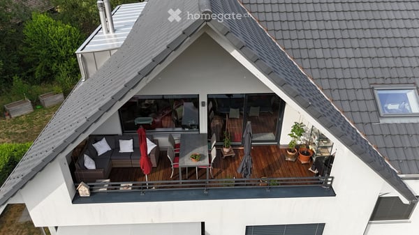 Grosszügige 5½-Zimmer-Dachwohnung mit Weitsicht und Smart Home