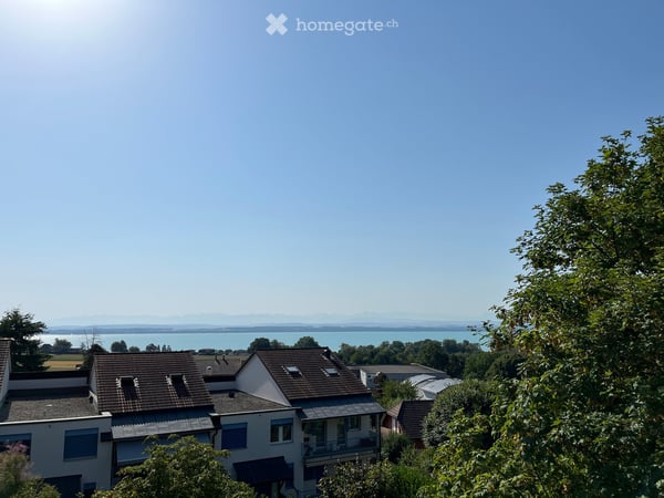 Maison de caractère à Bevaix – 15 pièces avec vue, balcon et parking 2