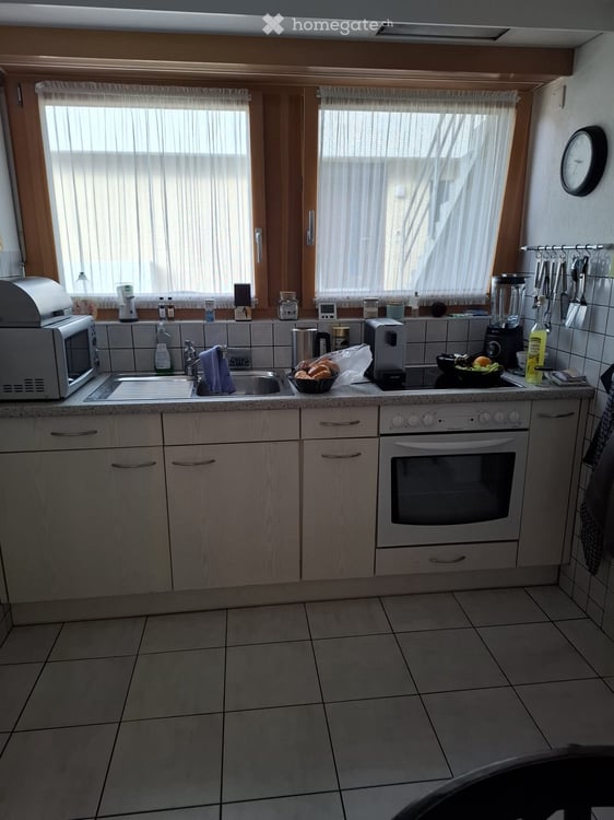 Sonnige 4.5-Zimmer-Terrassenwohnung mit Garage in Bühler AR 7