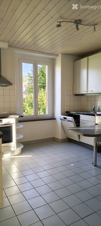 Appartement de 5.5 pièces rénové à Peseux 18