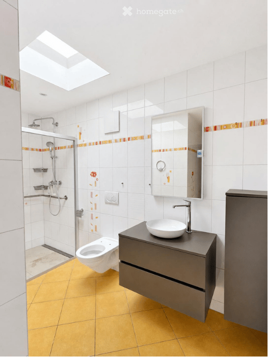 Appartement de 5 pièces au dernier étage à Hauterive NE dans une petite PPE 10