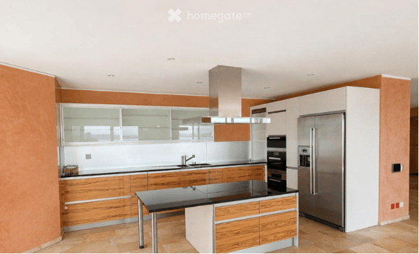 Appartement de 5 pièces au dernier étage à Hauterive NE dans une petite PPE 5