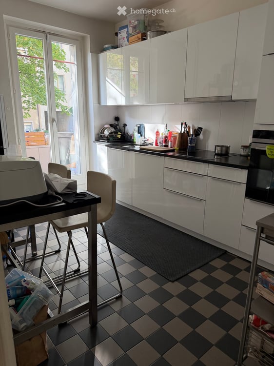 Appartement lumineux de 5.5 pièces avec grande terrasse à Genève 5