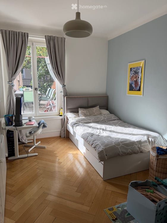 Appartement lumineux de 5.5 pièces avec grande terrasse à Genève 4