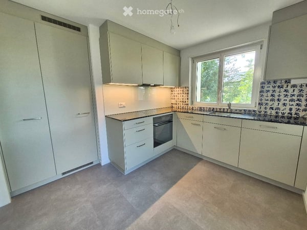 5.5-Zimmer-Einfamilienhaus in Laufen – grosse Gartenfläche 2