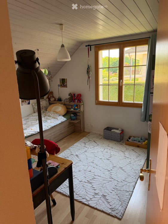 Maison familiale lumineuse de 5.5 pièces à Mies – disponible immédiatement 5