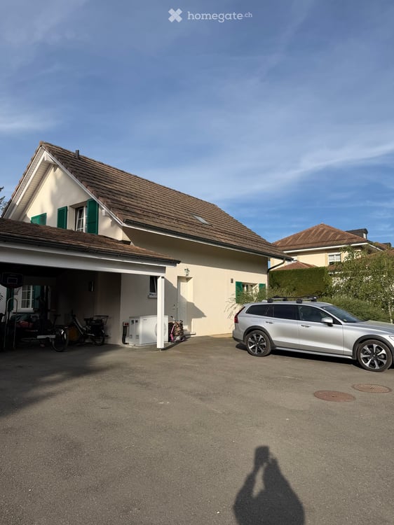 Maison familiale lumineuse de 5.5 pièces à Mies – disponible immédiatement 2